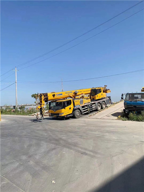 从江县吊车作业时，可能会产生哪些额外收费项目？